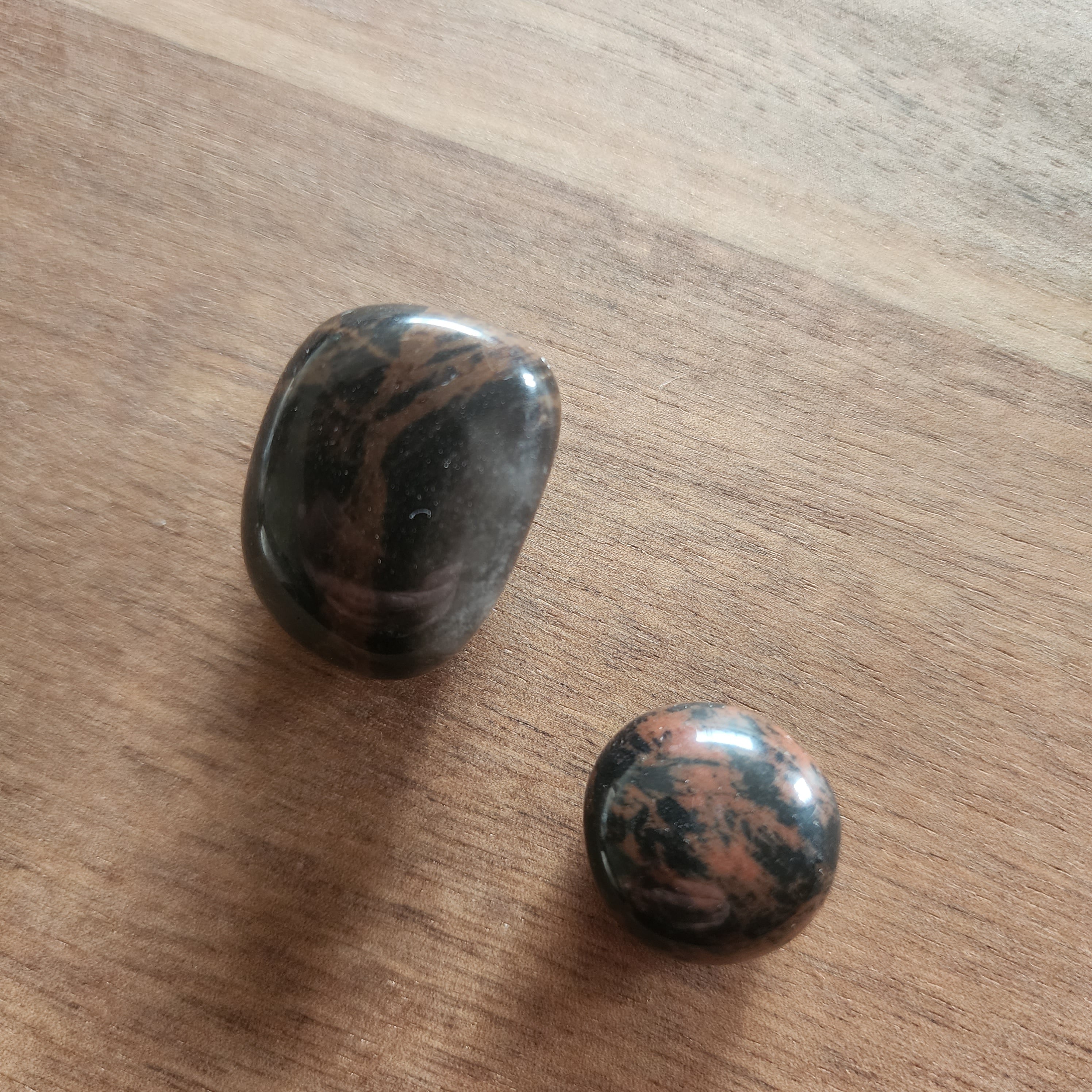 Mahogany Obsidian Tumbles